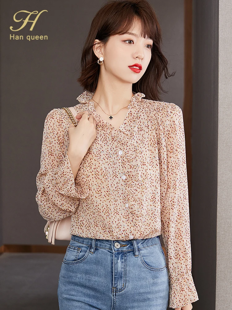 

Блузка женская шифоновая с цветочным принтом, V-образным вырезом