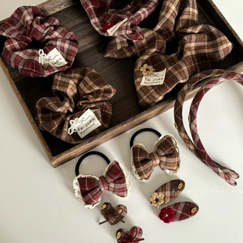 Красная кофейная шерстяная заколка в клетку с маленьким цветком аксессуары для