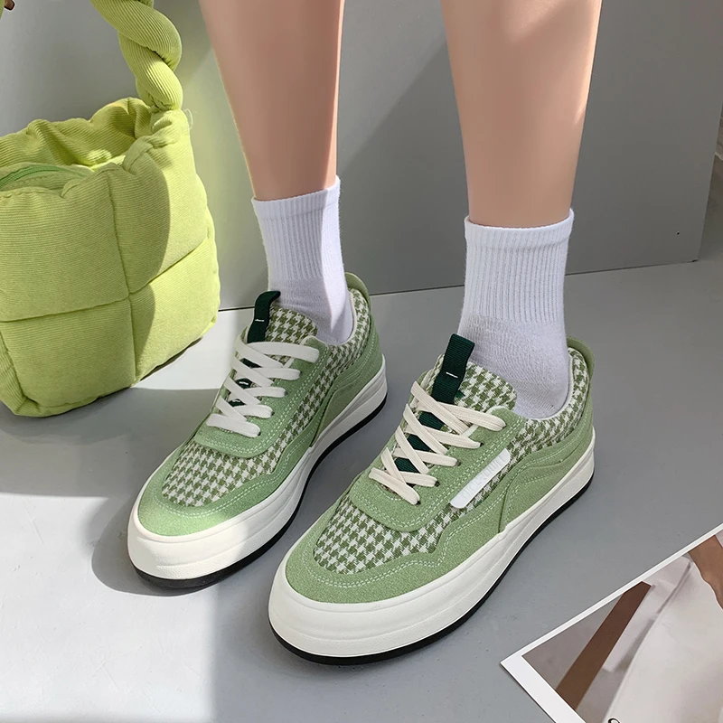 

Спортивная обувь