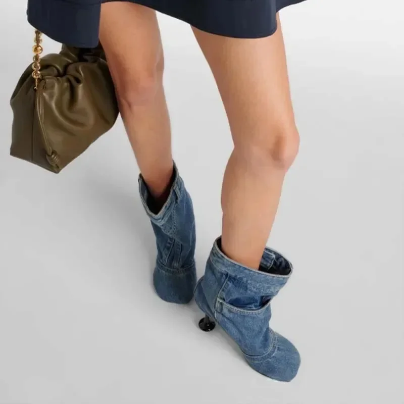 Женские джинсовые ботинки с асимметричным каблуком модные короткие сапоги