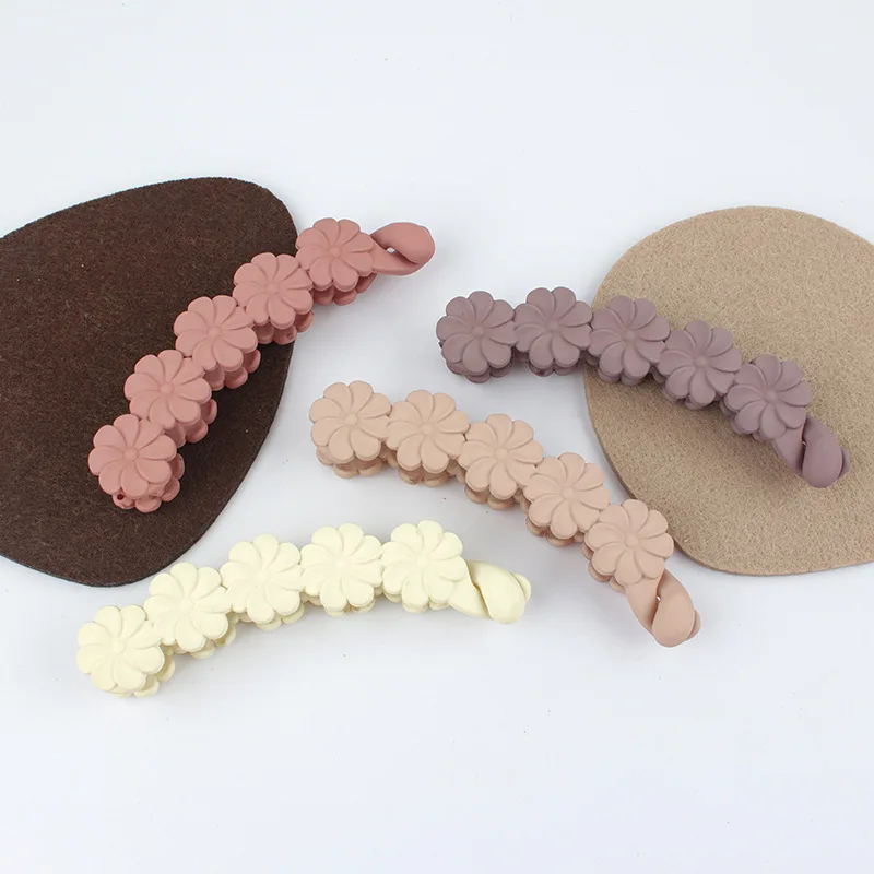 

Fashion Women Flower Shaped Banana Hair Clip Matt Solid Color Barrette Plastic Non-slip Ponytail Holder Hair Claw Sweet Hairpin