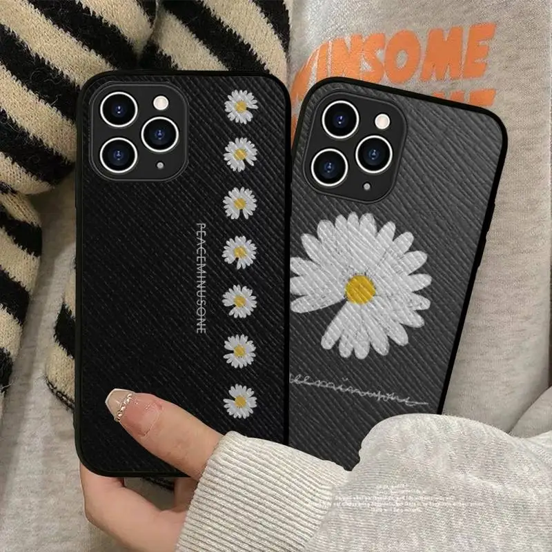 

Fashion Fresh Little Daisy Flower Phone Case Hard Leather Case for iPhone 11 12 13 Mini Pro Max 8 7 Plus SE 2020 X XR XS Coque