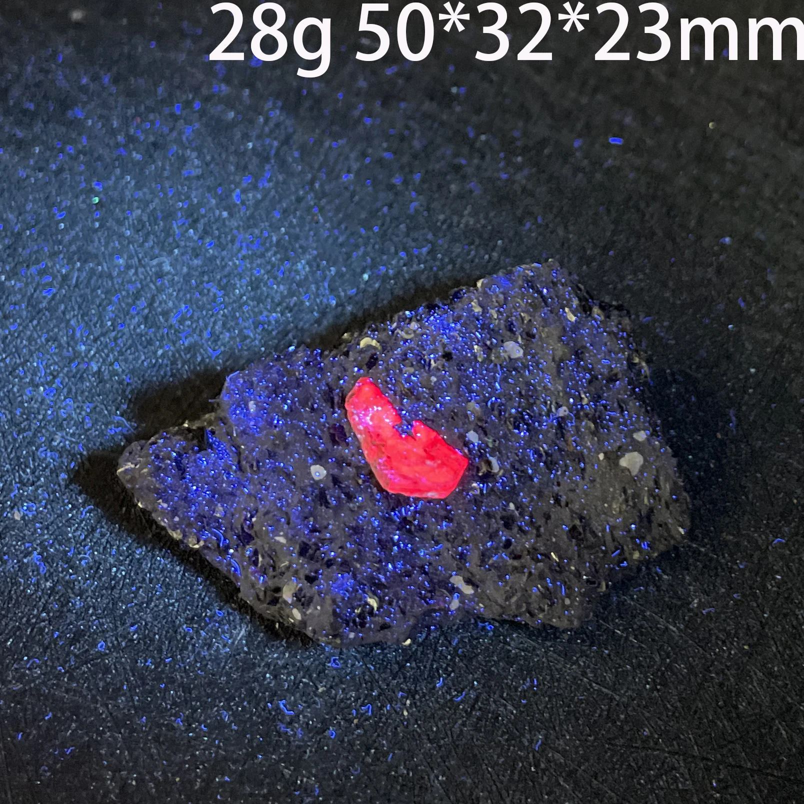 

Красный корунд хрусталл