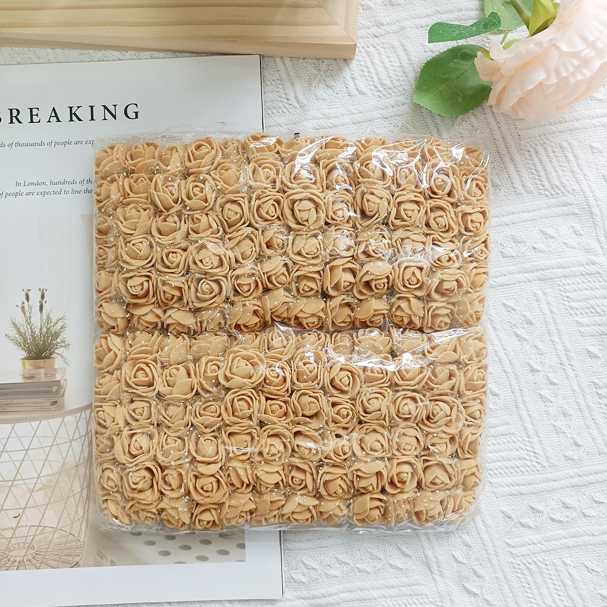 

Искусственные розочки для декора 144 шт