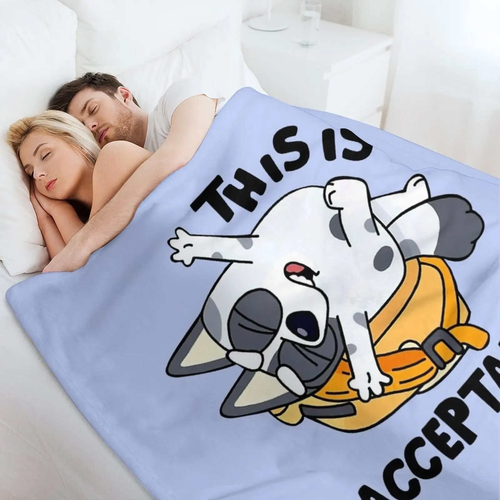 Это неприемлемо синее одеяло heеще очень большие одеяла для кровати