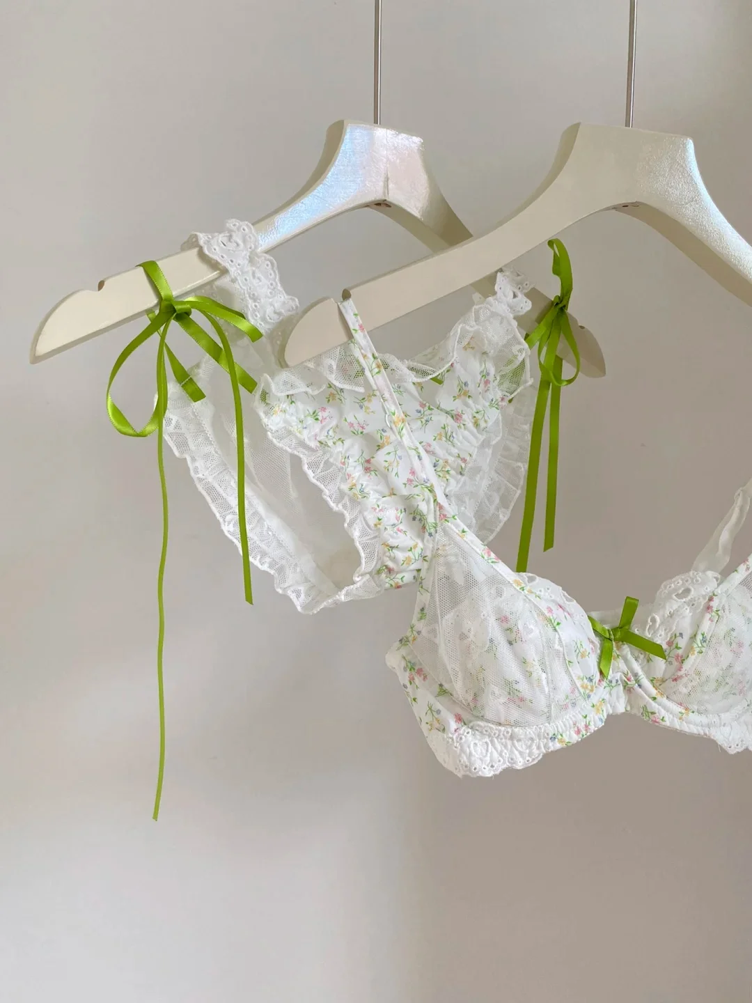 Французское нижнее белье для девушек из тонкого хлопка с кружевом