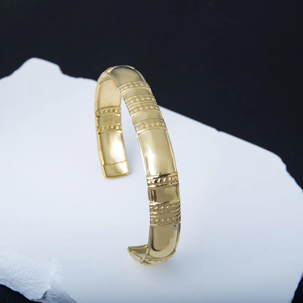 

Stainless Steel Temperament Cuff Bracelets for Women Vintage Gold Plated Geometric Adjustable Bangle Men's Punk Party Jewelry