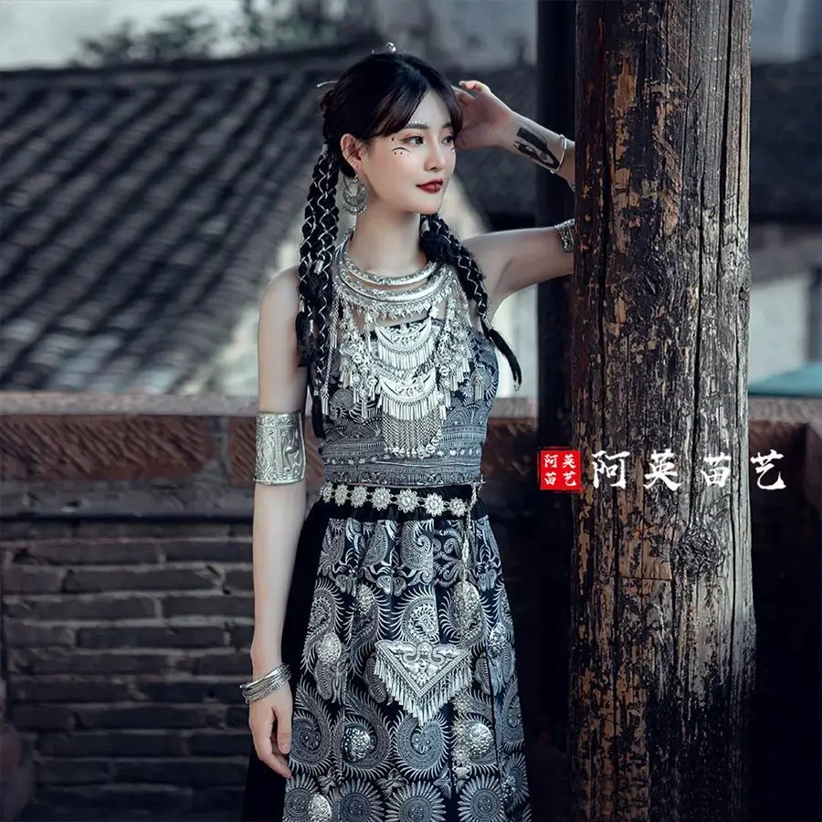 Модная одежда для путешествий фотосъемки этнических меньшинств Miao парные