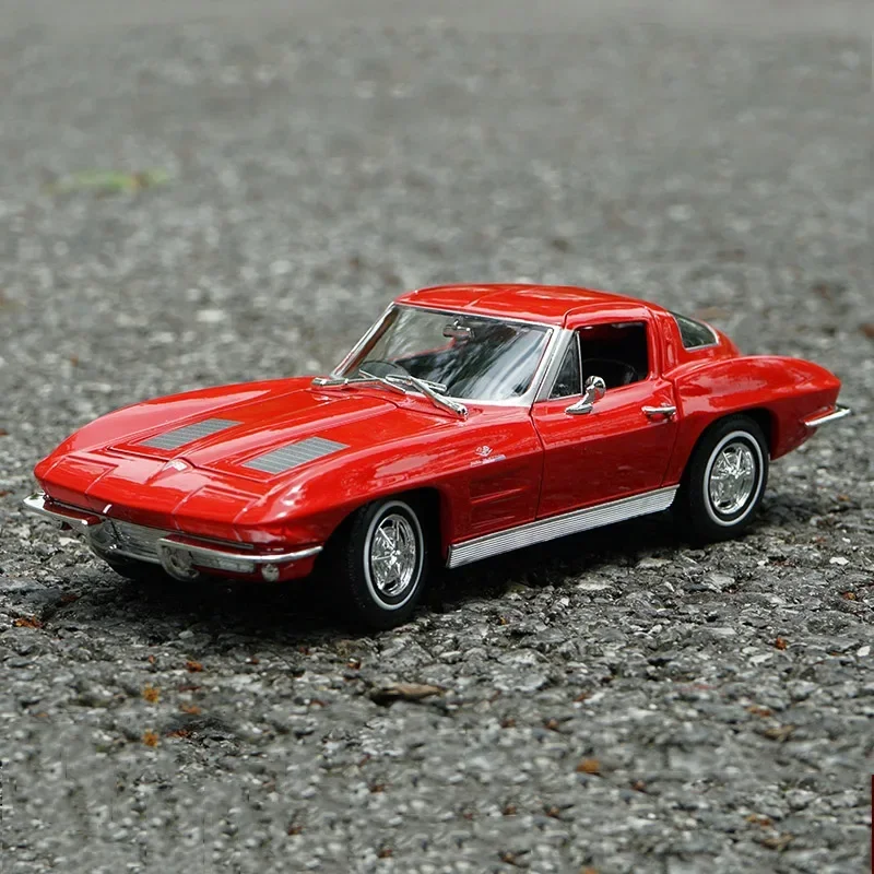 Модель спортивного автомобиля WELLY 1:24 для Chevrolet Corvette 1963 из сплава литая