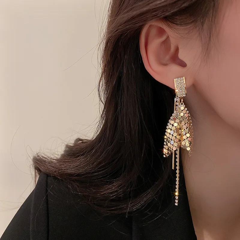 

New Diamond Fishtail Sequin Earrings For Women Fashion Long Tassel Earrings Exaggerated High-End Temperament Earrings Women