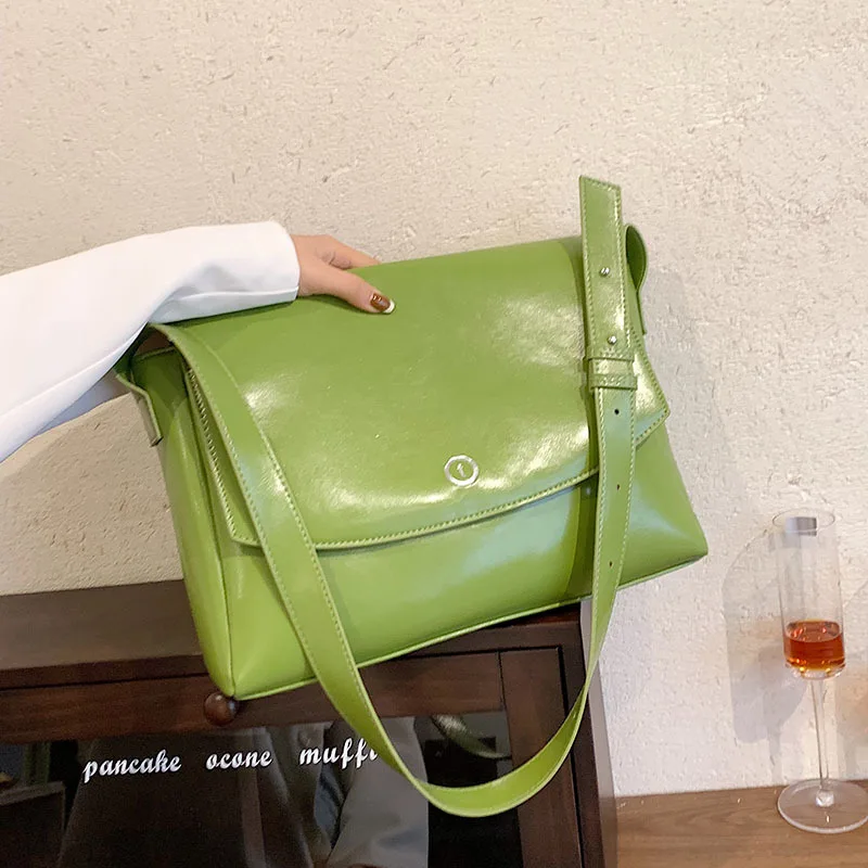 

Women's Bag 2022 New Fashion Briefcase Shoulder Bag Simple Small Fresh Sweet Underarm Bag PU Soft Leather Messenger Bag