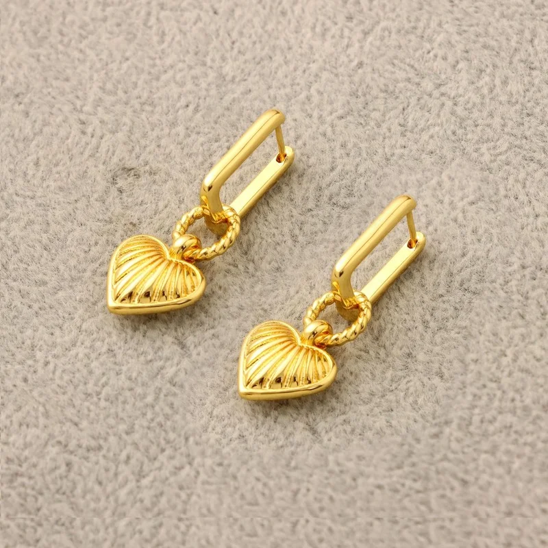 

European and American new style detachable fashion U-shaped ring with peach heart pendant temperament earrings