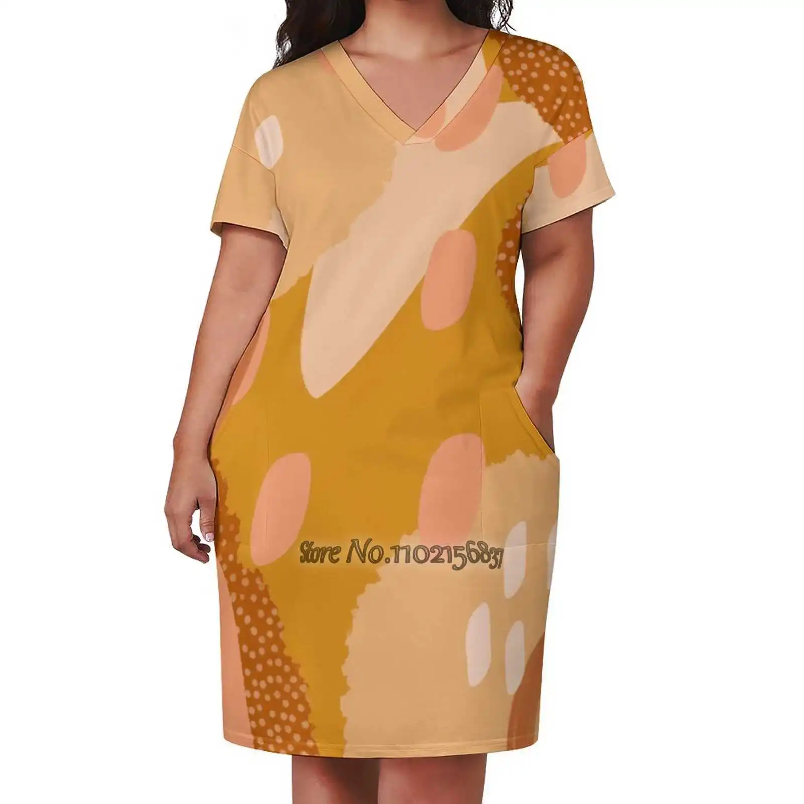 Юбка с коротким рукавом и V-образным вырезом принтом