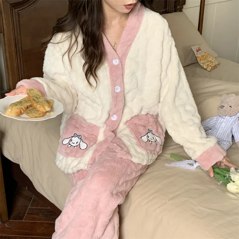 

Sanrios аниме Cinnamoroll Purin собака девушка Y2K коралловый бархат плюшевая Пижама кардиган утепленный сохраняет тепло отдых Домашняя одежда костюм
