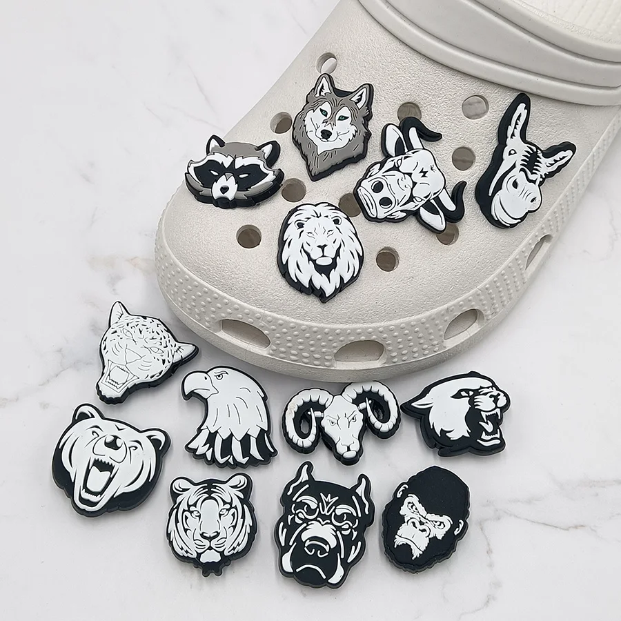 Novelty Design Sketch Animals PVC Shoe Charms Sandal Accessories Tiger Lion Wolf Diy Shoe Buckle Decoration Jibz For Croc Charms