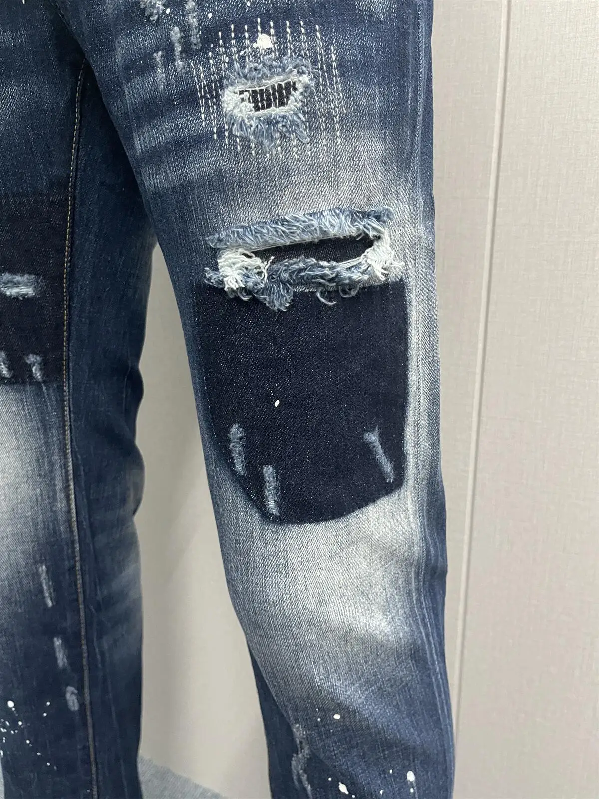 2023 New Fashionable Men's Jeans with Washed Water, Broken Holes, Patched Coatings, Old Stretch, Slim Fit, Fashion Small