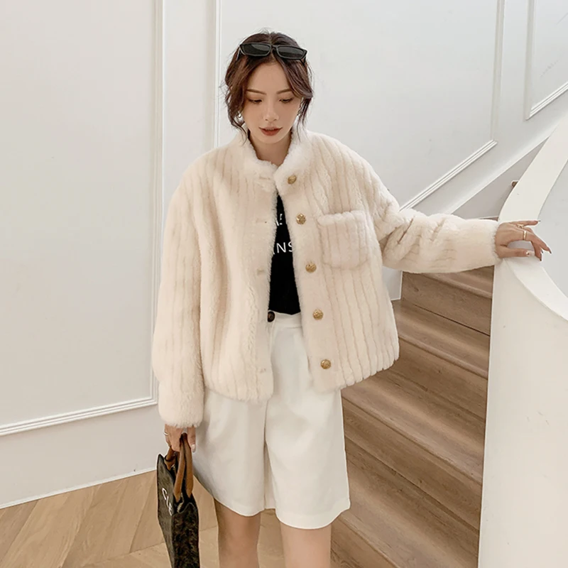 Women's Winter Sheepskin Coat Solid Casual Standing Collar Lamb Fur Single Breasted Bar Texture Real Fur Cropped Jacket Female