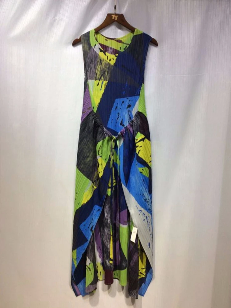 Женское платье 2022 с круглым вырезом без рукавов и высокой талией до колен модный