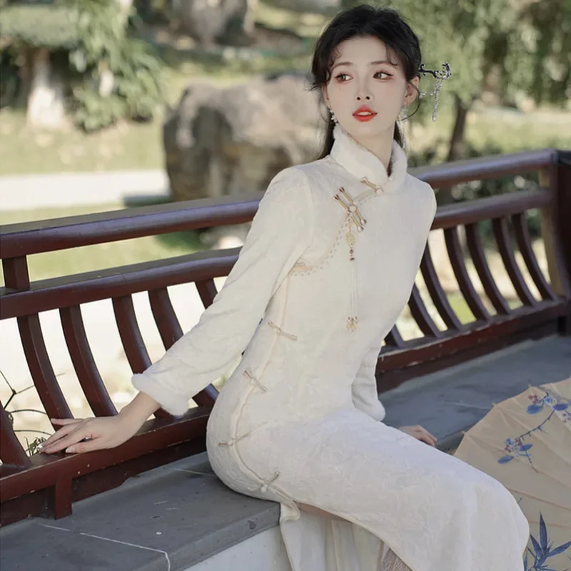 Элегантное винтажное утепленное женское платье Cheongsam с воротником-стойкой на