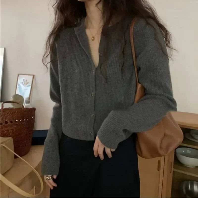 

Fashion Cashmere Knitted Cardigan Women's Sweater Spring and Autumn Korean Version of Gray Blouse Loose Short Wool Coat