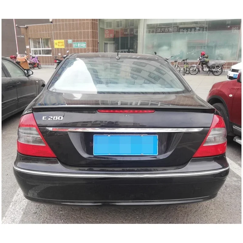 Спойлер W211 для Benz E240 280 320 350 E63 E-класса заднее крыло автомобиля черный хвостовой