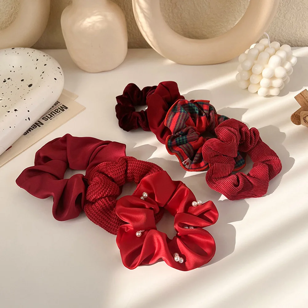 

Red Cloth And Plush Hair Rope Hair Loop New Fashion Headwear Soft Hair Ring Scrunchies Hair Ties Hair Accessories For Girls