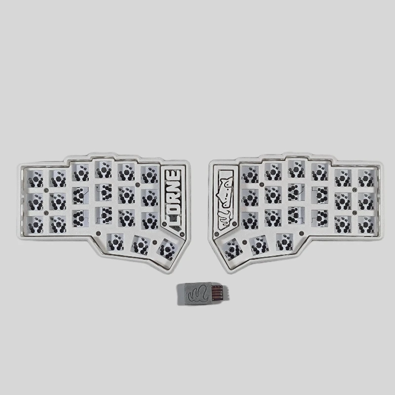 Комплект разделенной клавиатуры Corne-w изготовленный на заказ 2 4G беспроводной