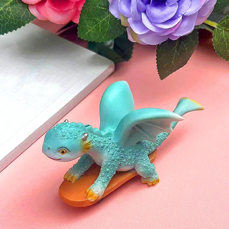 

12cm Desk Cute Cartoon Creative Skateboard Dinosaur Ornaments Small Resin Animal Decoration Birthday Table Decoration