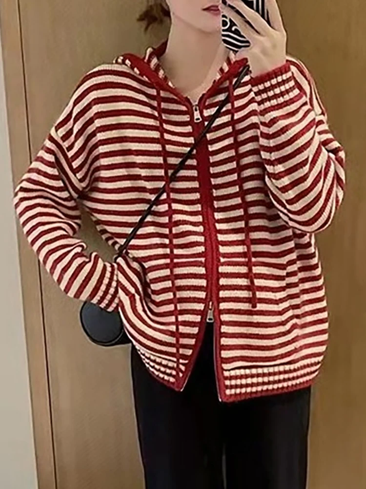 

Свитер с капюшоном в контрастную полоску, кардиган на молнии на осень и зиму, новая нишевая Повседневная Свободная вязаная блузка с длинными рукавами для женщин