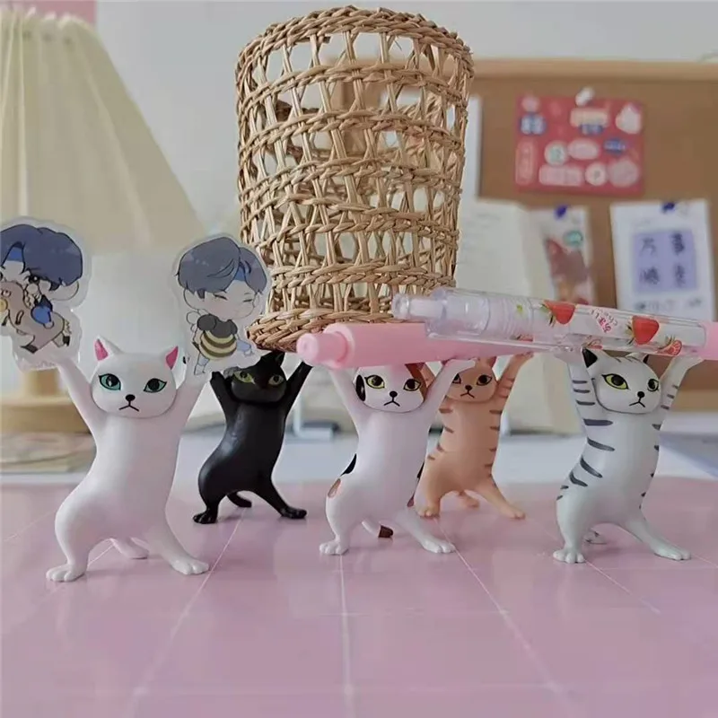 

Kawaii Cats Crafts Funny Cat Doll Ornaments Portable Plastic Stand Support for Room Office Desk Home Decoration Accessories