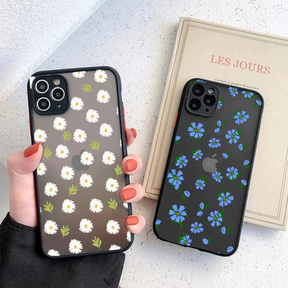 

White Daisy Phone Case for IPhone 14 13 12 11 ProMax Mini Plus Black Hard Back Cover for IPhone XR XS Max 7 8 SE 2022 Coque