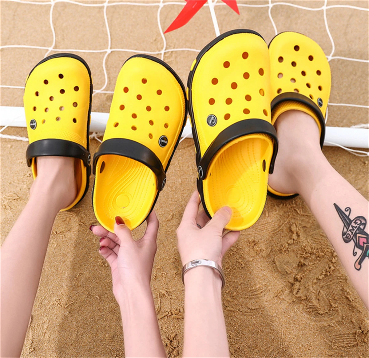 Men/Women Breathable Slippers Outdoor Clogs Thick Sole Beach Sandals Woman EVA Non-slip Home Garden Hole Shoes Couple Slides