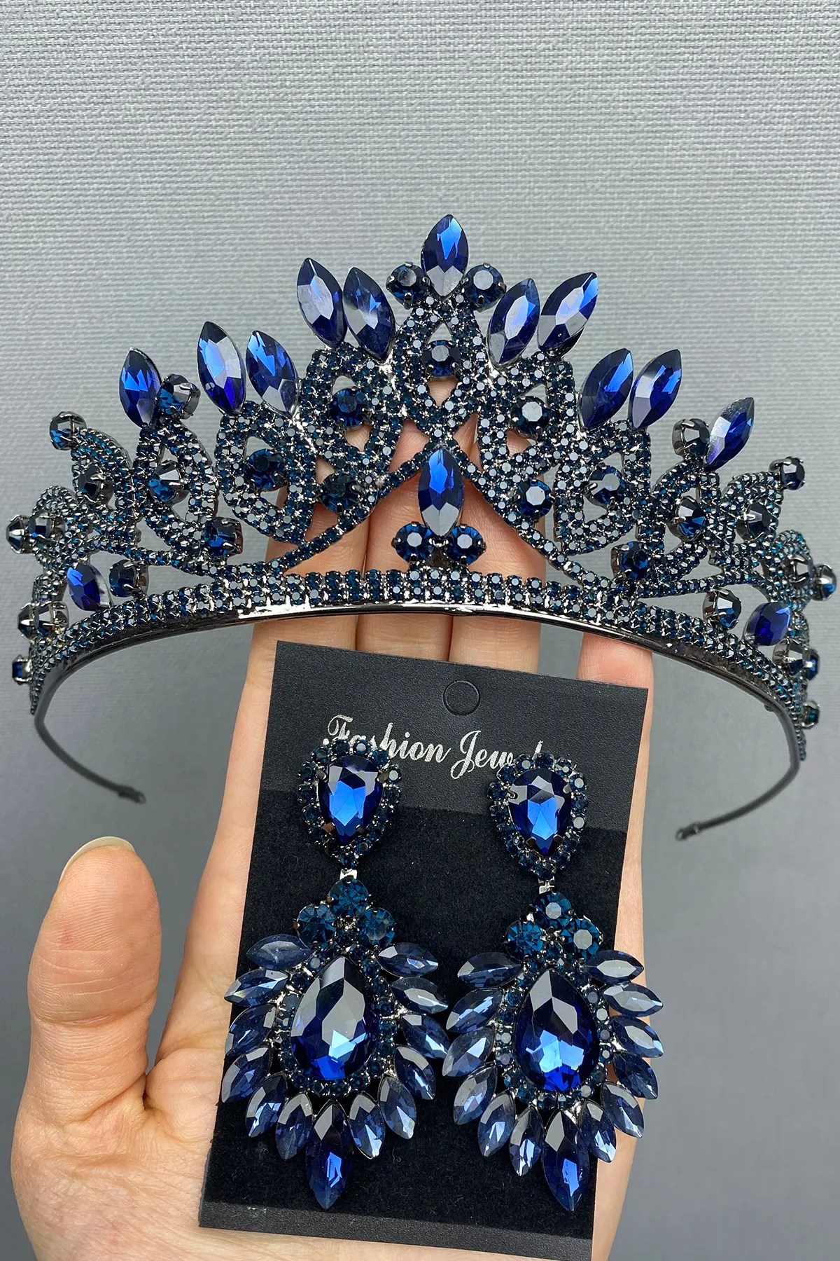 

Lilya Bridal Henna Crown and Earrings