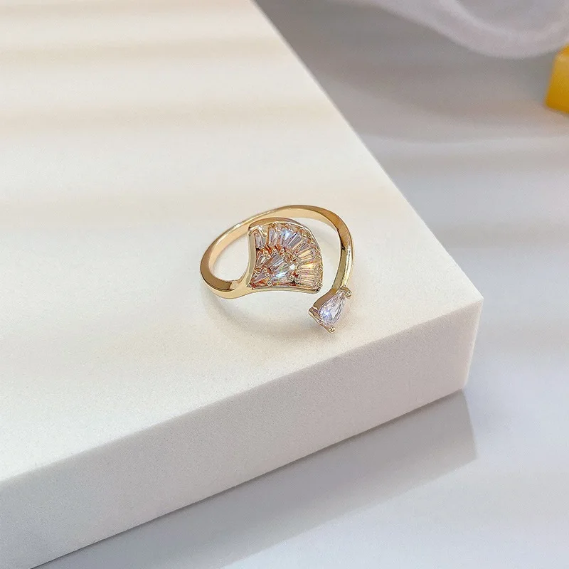 

2022 Korean New Metal Geometric Fan-shaped Open Ring Temperament Fashion Versatile Ring Female Jewelry