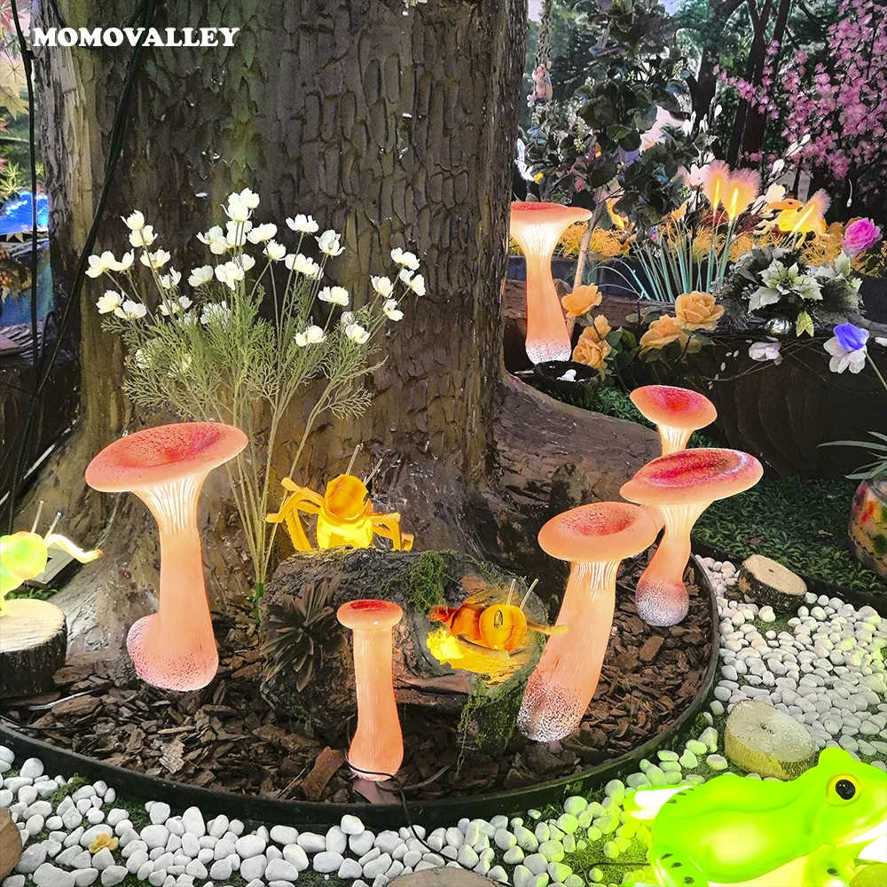 Фото Декоративные светодиодные светильники Momovalley в виде гигантских мультяшных грибов для улицы, для рождественских украшений, парков, газонов и ландшафтного дизайна №3