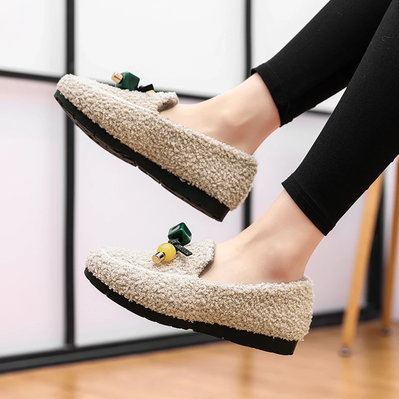 

Men Sneakers Luxury Embroidery Design Spirng Summer Casual Shoes Comfortable Flats Vulcanized Shoes