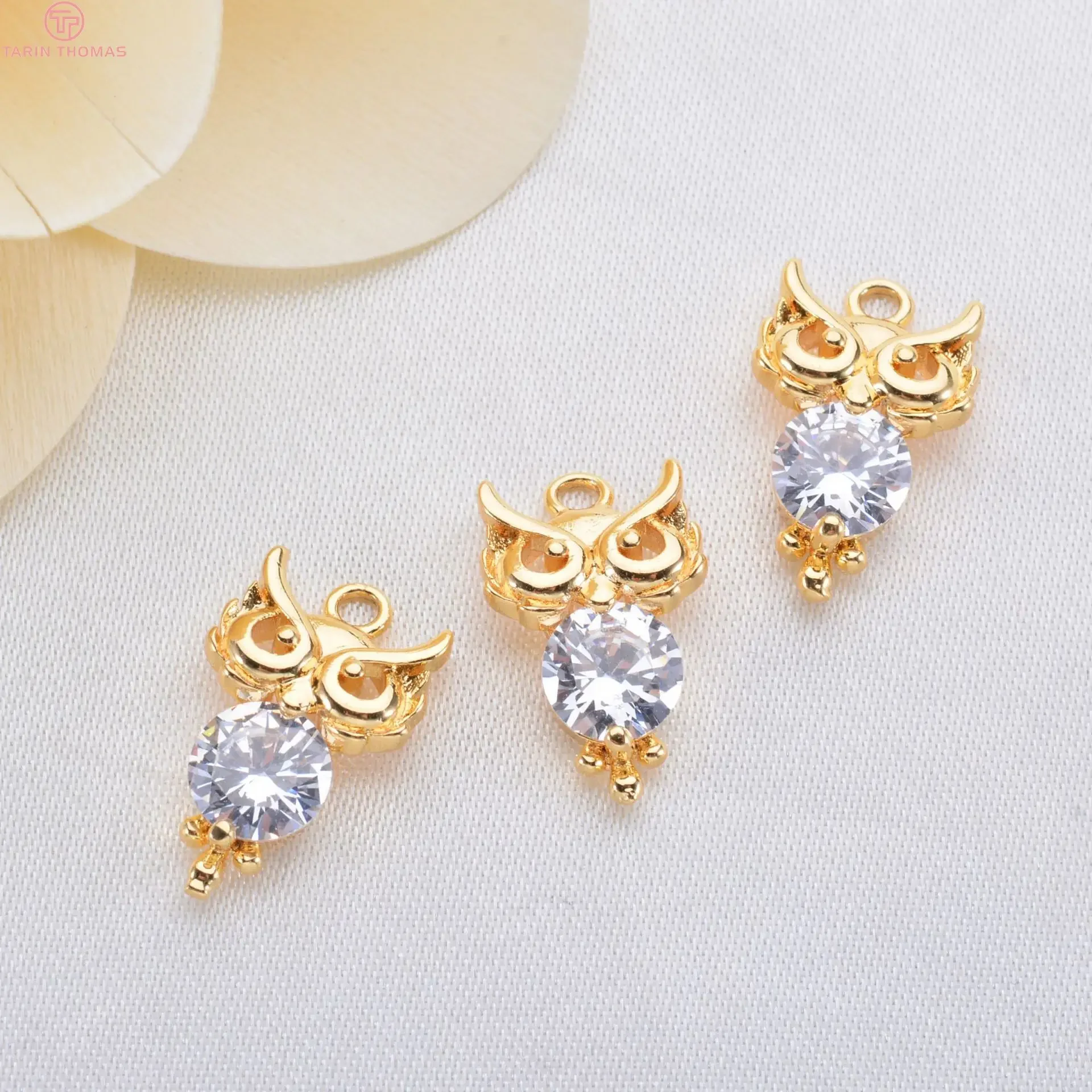 (696) 6 шт. 17x10 мм 24-каратное золото латунь с цирконом подвески в виде совы высокое