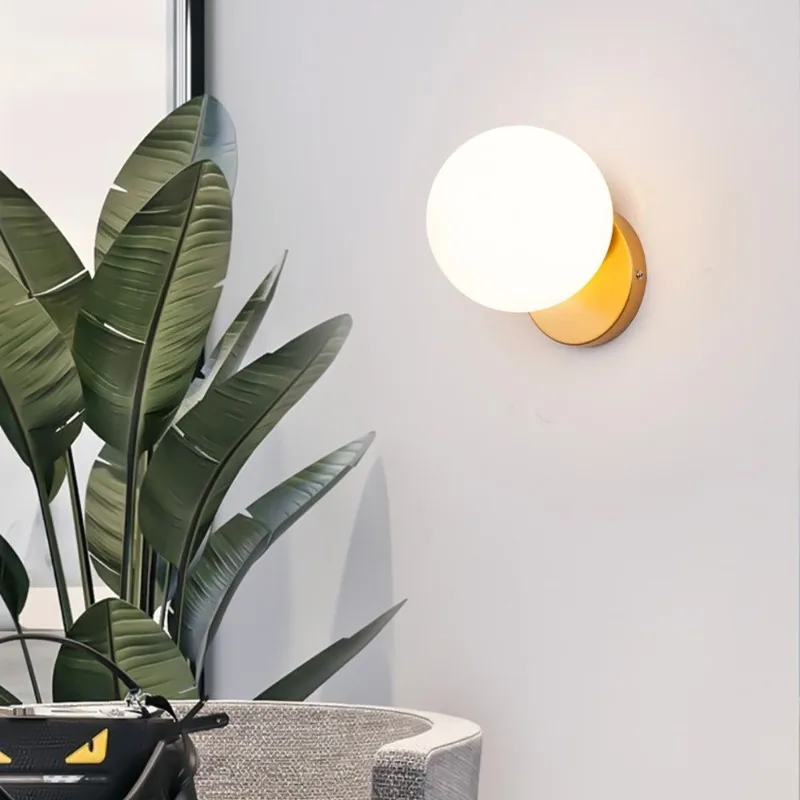 Новый простой современный светодиодный стеклянный настенный светильник для