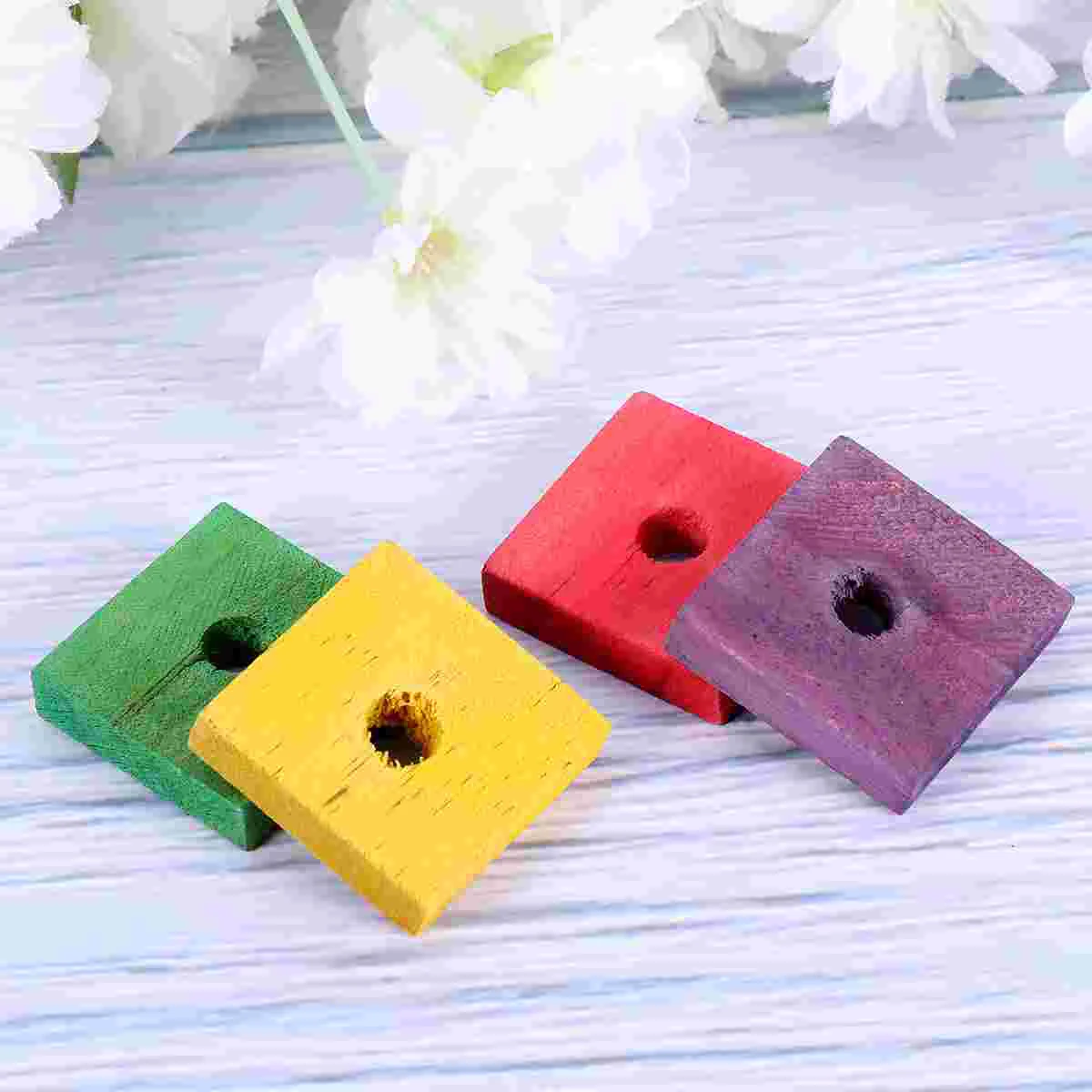 

50 Pieces Wooden Piece Toys Dradel Toy Wooden Block Parrot Toys Large Parrot Toys Chew Birds DIY Toy Parts
