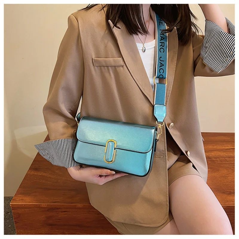 

2023 Trendy Fashion Designer Luxury Square Bag Crossbody Party Bags for Women Glossy Color Female Messenger Bag