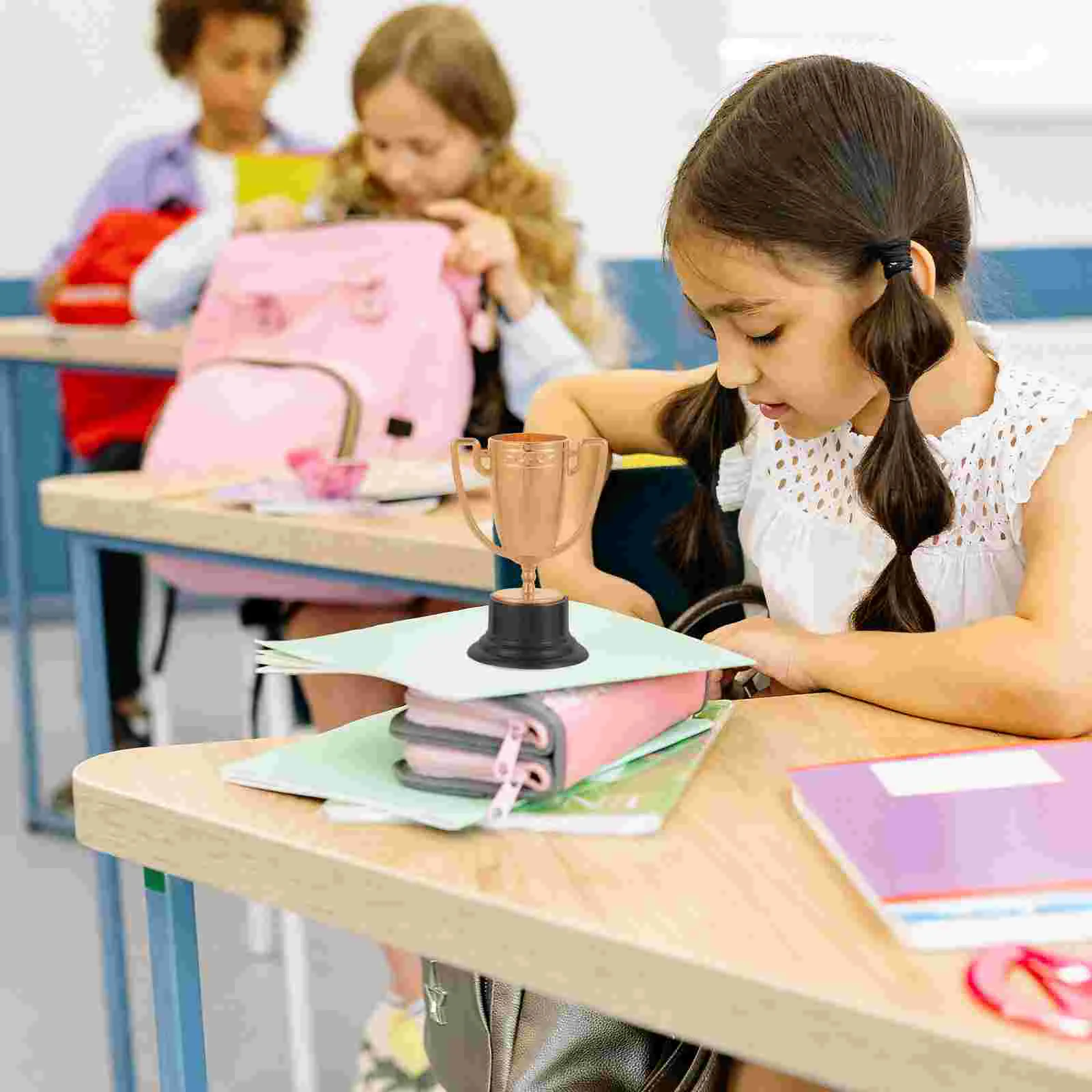 8 шт. мини-трофеи для детей кубок награда за конкурс игрушки взрослых маленькие