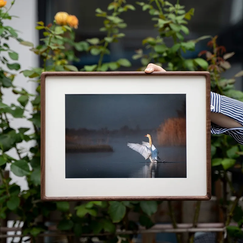 Фото Рамка для фотографий из цельного дерева Настольная фоторамка для фотографий 6 дюймов, 7 дюймов и 8 дюймов Прочный дизайн из цельного дерева Домашний декор №1