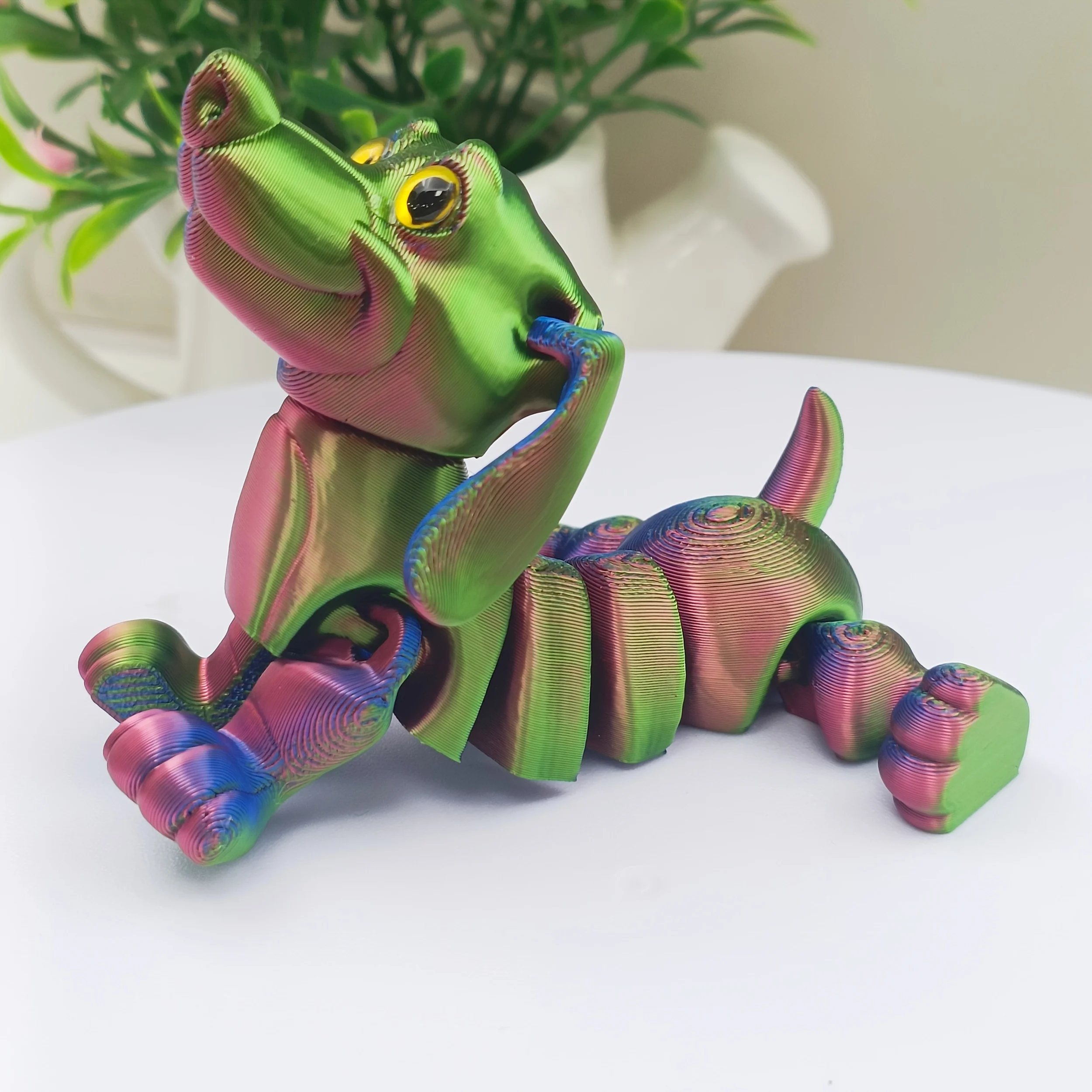 

Украшение дома с колбасой с 3D принтом можно разместить в помещении и на открытом воздухе в качестве экстстатического подарка для энтузиастов собак