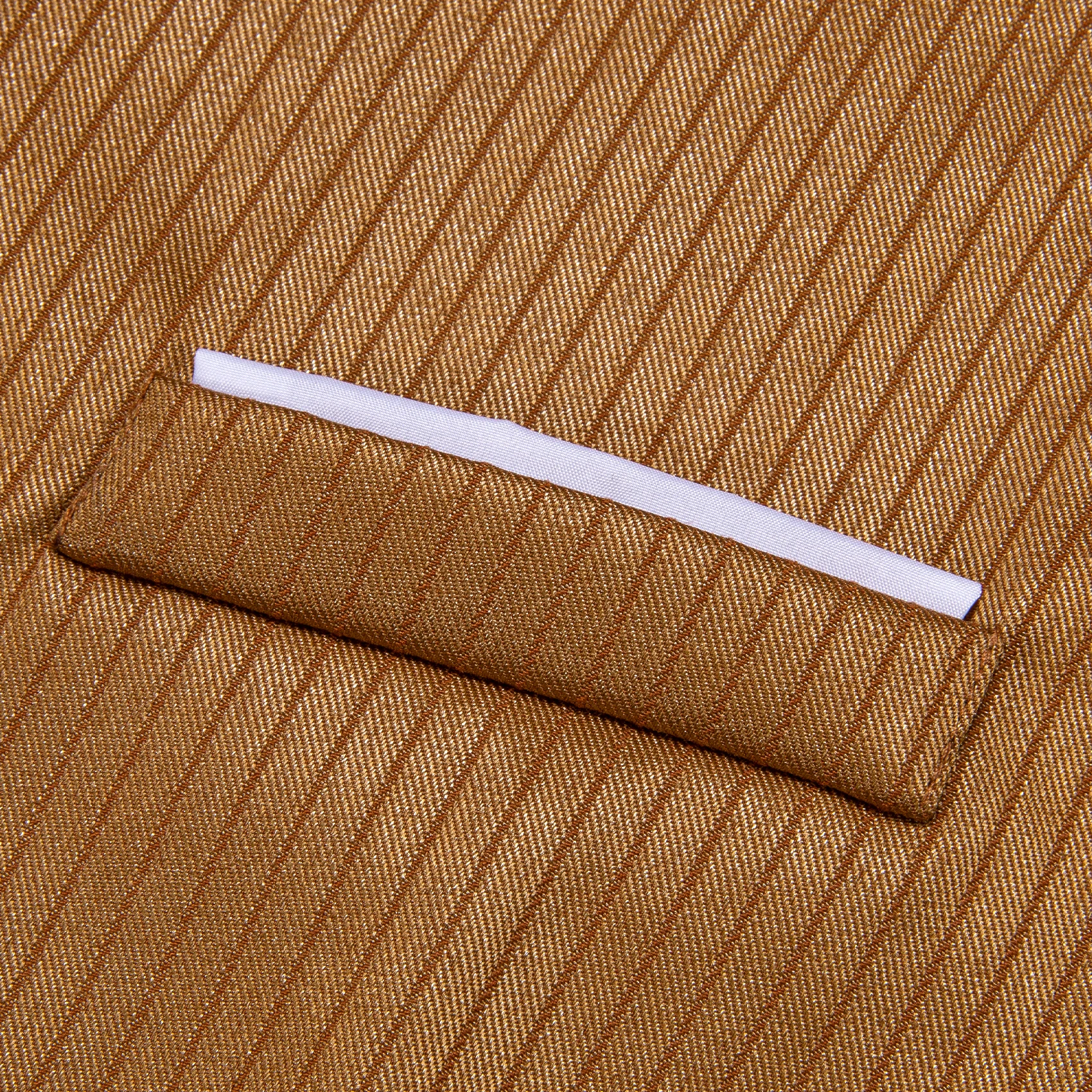 Рисунок 4 - Роскошный жилет для мужчин