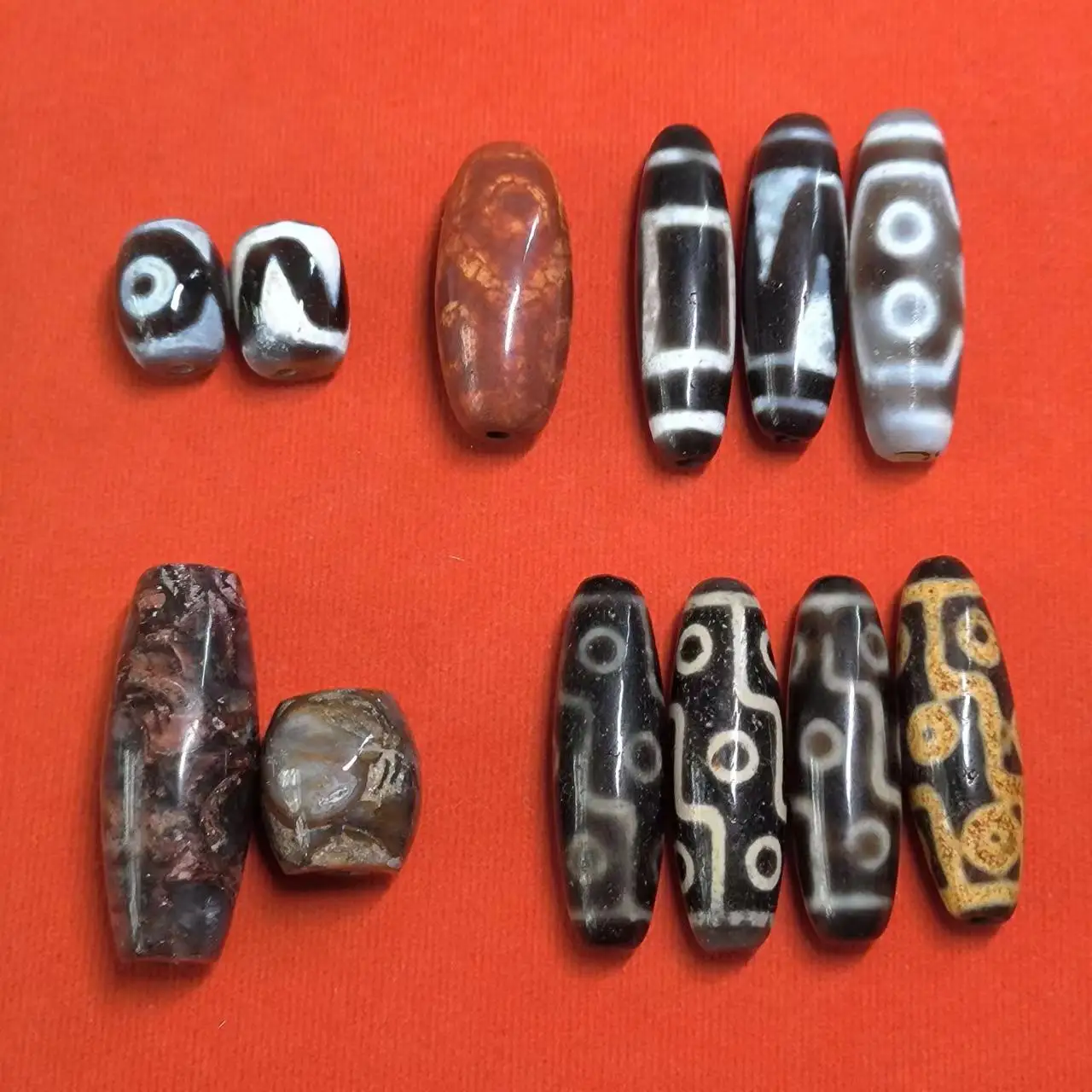 12pcs/lot natural old agate dzi combination multiple varieties weathered Horseshoe diy bracelet necklace wholesale jewelry gem
12pcs/lot natural old agate dzi combination multiple varieties weathered Horseshoe diy bracelet necklace wholesale jewelry gem