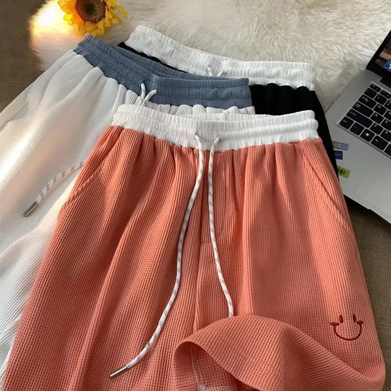 

2023 Summer Korean Fashion Casual Hip-Hop Men's Shorts Streetwear Basketball Smiley Graphic Print Shorts Mens Shorts Gym