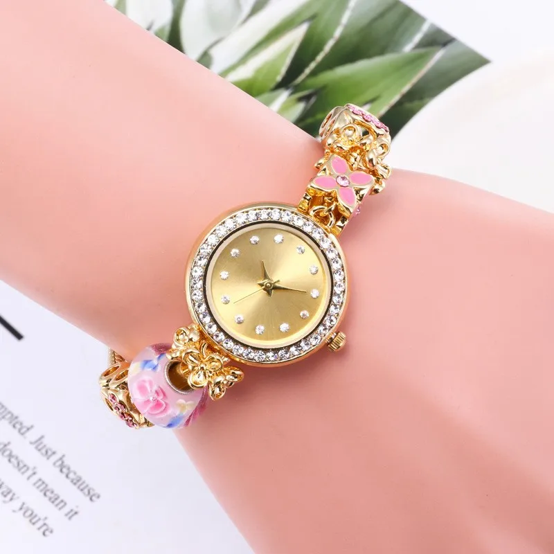 Women's Watch Cute Gold and Silver Heart Shaped High Quality Bracelet, Surprisingly Designed, Popular Lover Gift Style Clock