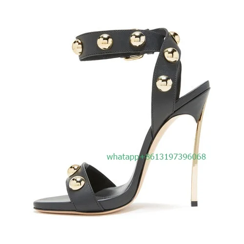 

Женские пикантные сандалии из искусственной кожи, черные, золотые, с металлическими шипами, дизайнерские туфли на высоком каблуке с открытым носком и заклепками, Размеры 35-46
