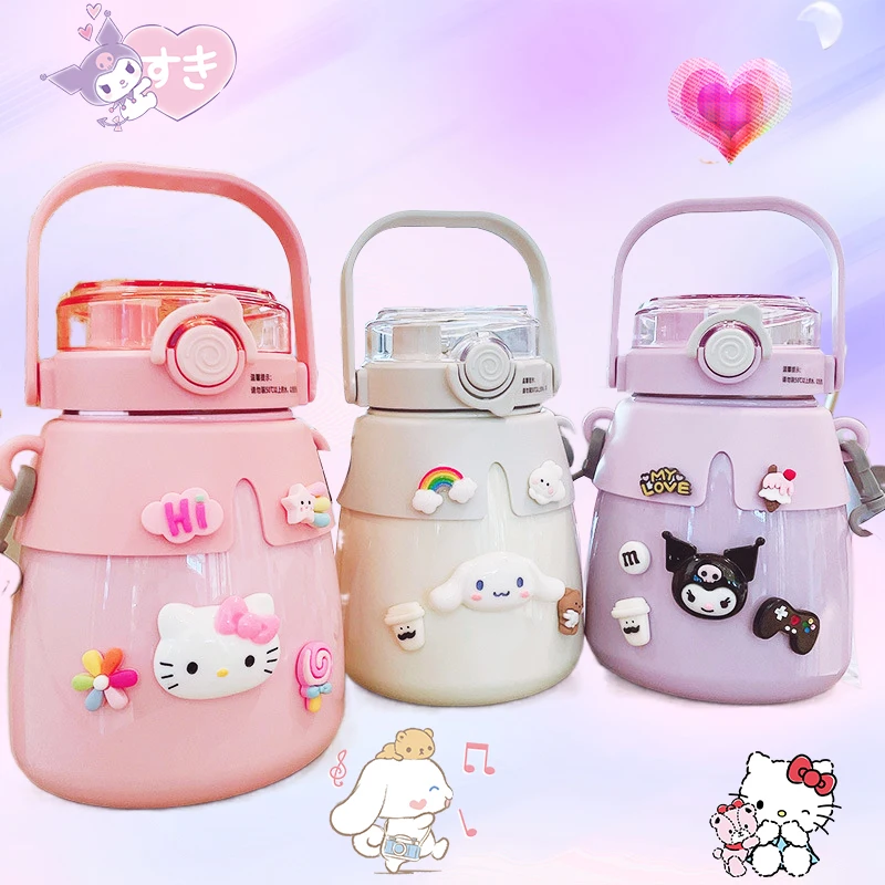 

Sanrioed Cups Portable Handle Kawaii Belly Kettle Outdoor Anime Kuromi Melody HelloKitty Leak Proof Straw Lovely Kids Girls Gift