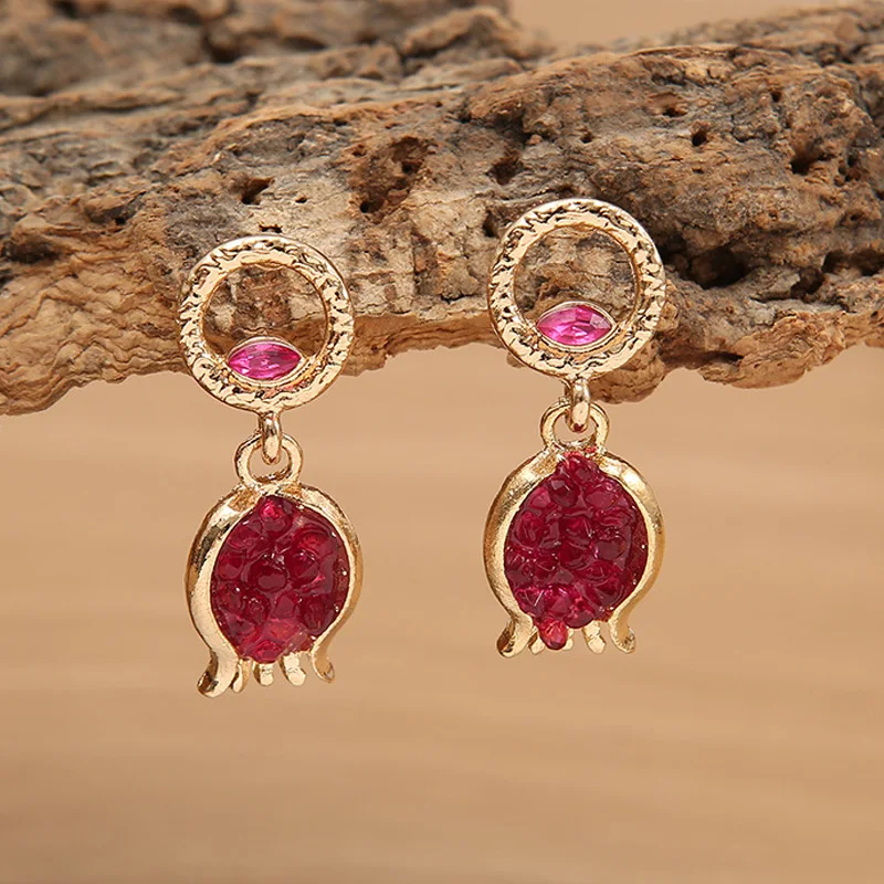 

New Gold Color Vintage Earrings for Women Geometric Red Zircon Water Drop Earrings Jewelry 2022 Pendientes Mujer Aretes